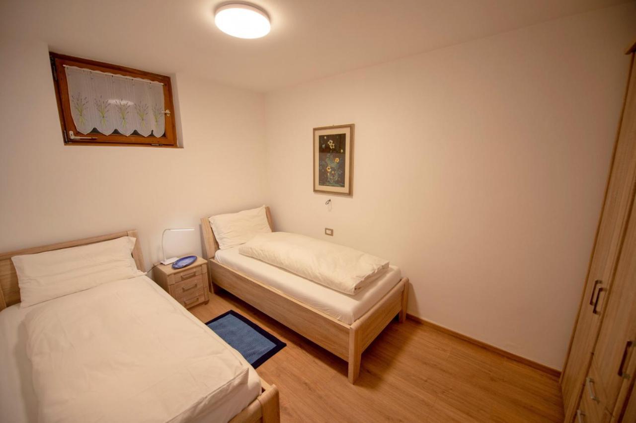 Apartments Cesa Bruma Urtijëi Buitenkant foto